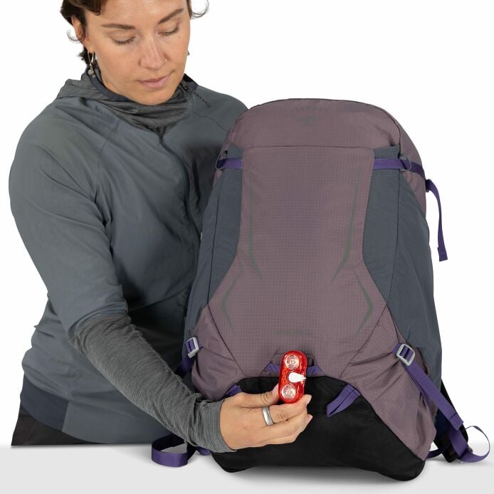 Hikelite™ 28 Hiking Backpack - US 4945