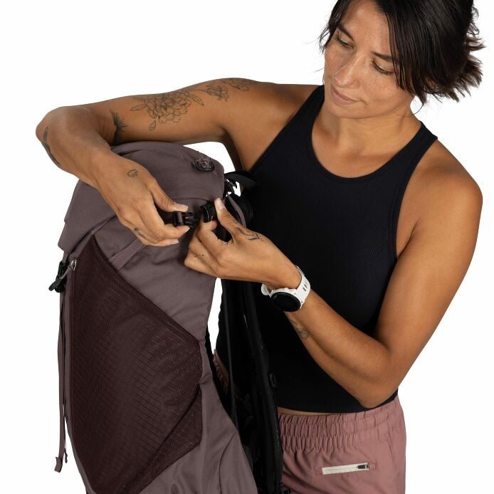 Hikelite™ LT 30 Hiking Backpack - US 9611