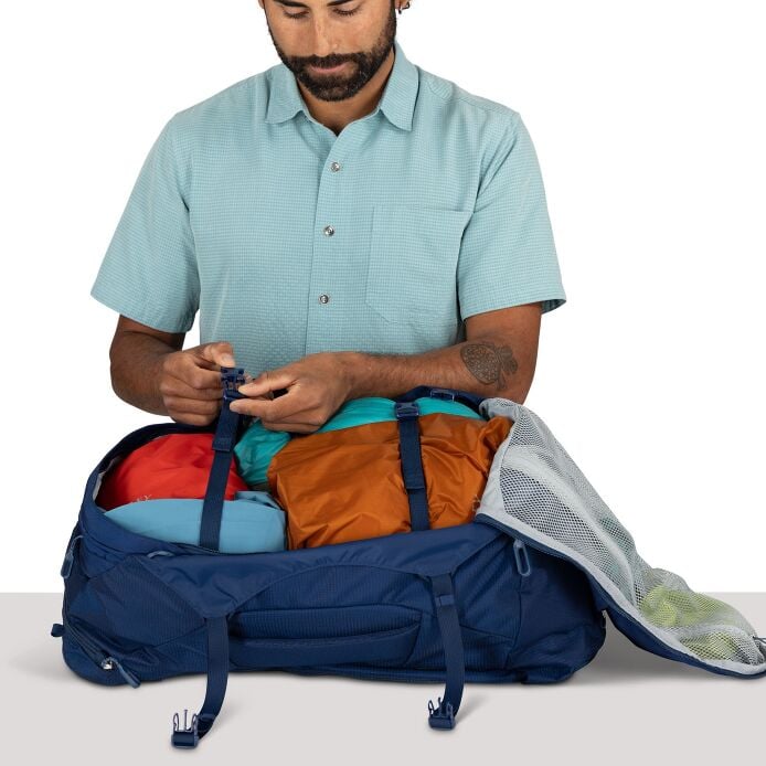 Farpoint™ 40 Travel Pack - US 8379