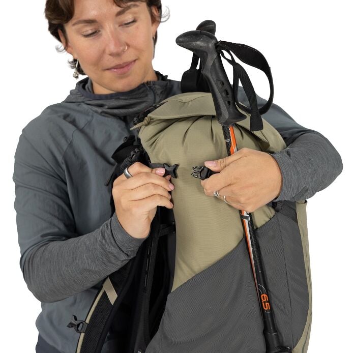 Hikelite™ 32 Hiking Backpack - US 2942
